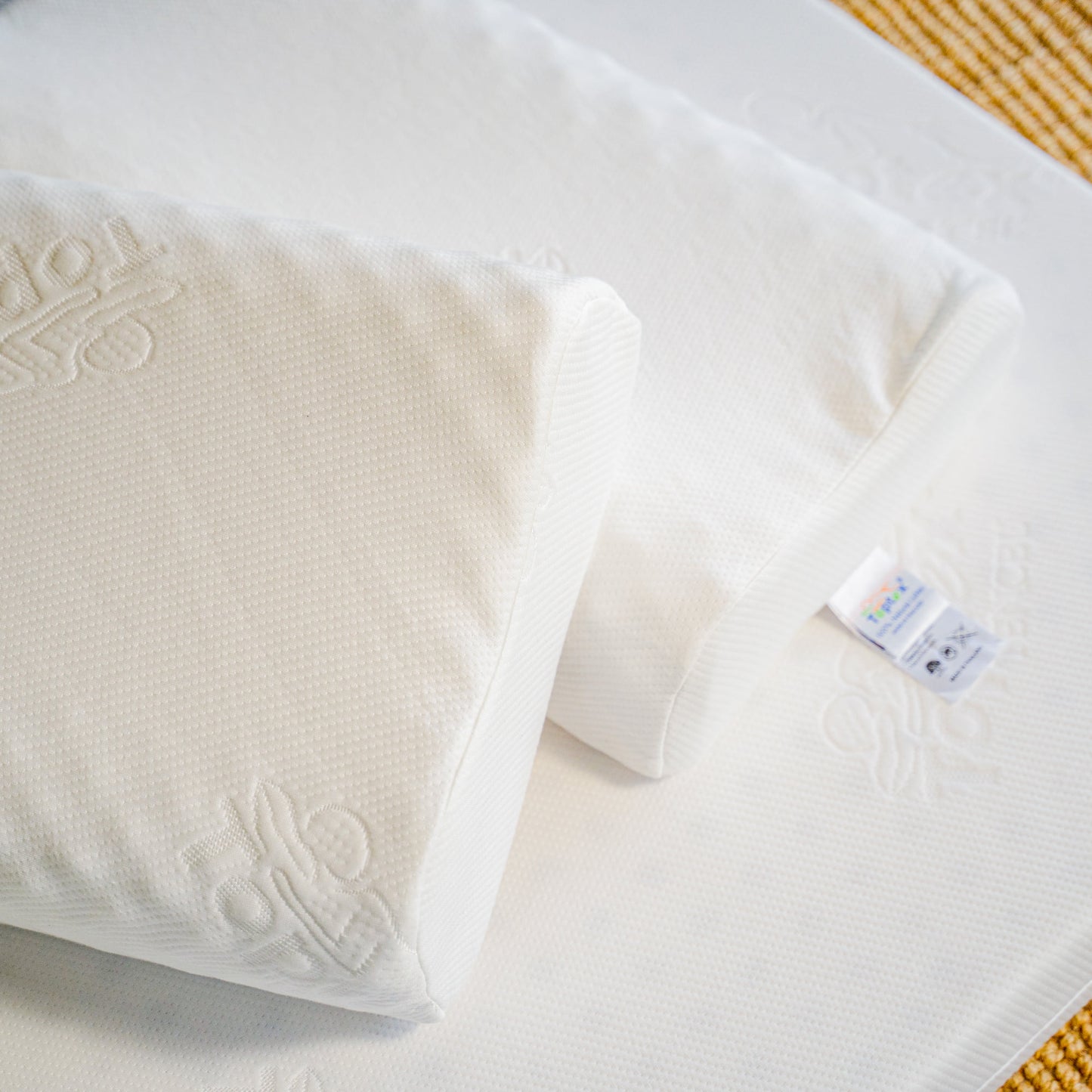 100% Pure Organic Natural Latex Pillow with Durian Massage Nubs – Premium Orthopedic Neck Support & Pressure Relief [GOLS & GOTS]