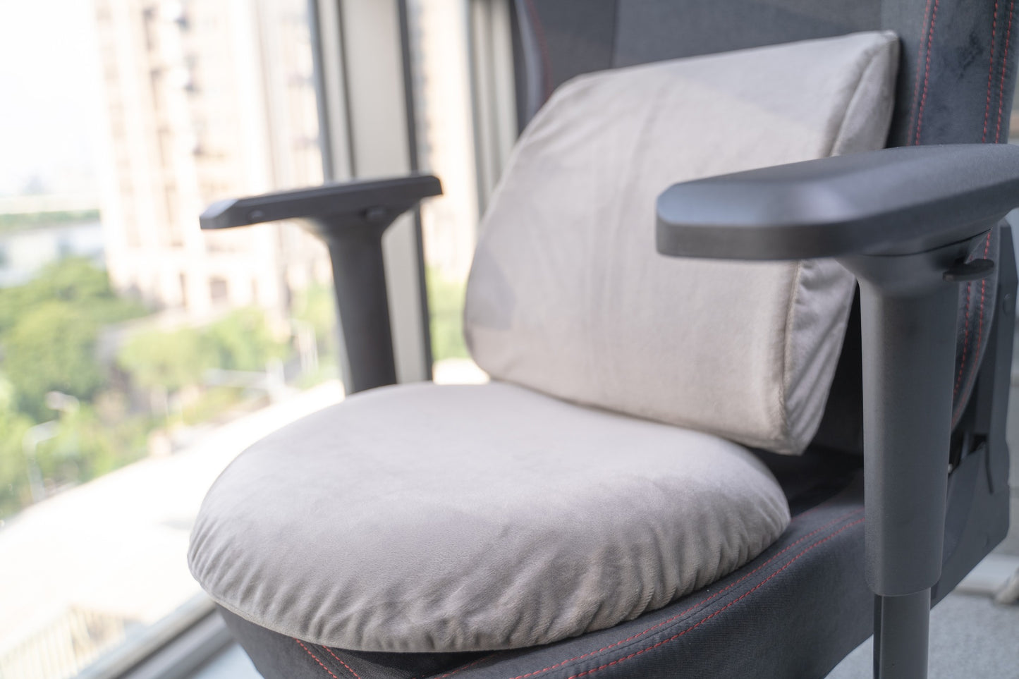 100% Natural Organic Latex Donut Cushion for Tailbone Pain, Coccyx & Hemorrhoid Relief – Firm Round Seat Pillow with Removable Washable Velvet Cover